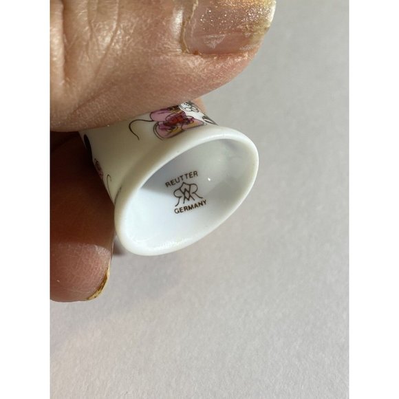 Reutter Porcelain Mickey Minney Mouse Disney Hearts Thimble Germany..... - Picture 3 of 3
